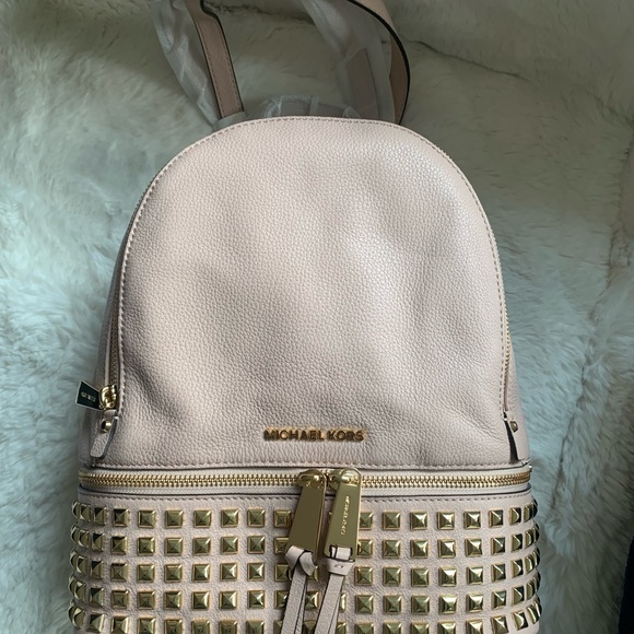 New NWT MICHAEL KORS RHEA ZIP PYRAMID STUD LMD BACKPACK TRAVEL SCHOOL Ballet - Picture 2 of 11